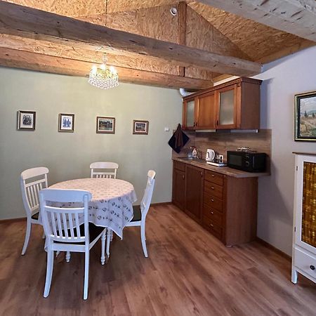 A1 Apartments With Free Parking Riga Exteriör bild