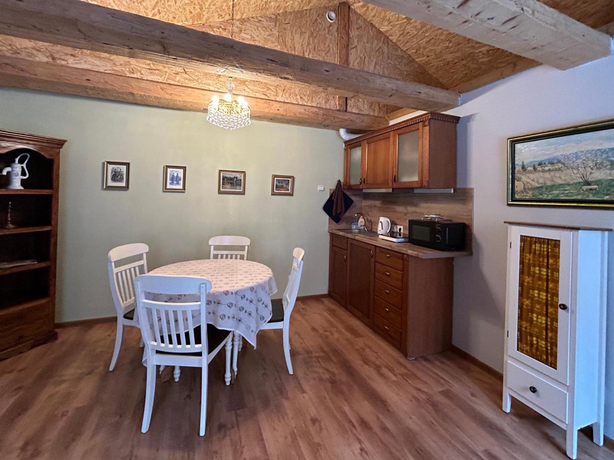 A1 Apartments With Free Parking Riga Exteriör bild